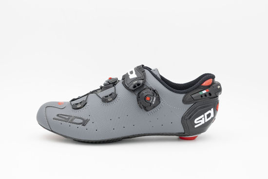 Show details for SIDI ROAD SHOES WIRE 2 MATT CARBON TG 42 Picture of SIDI ROAD SHOES WIRE 2 MATT CARBON TG 42