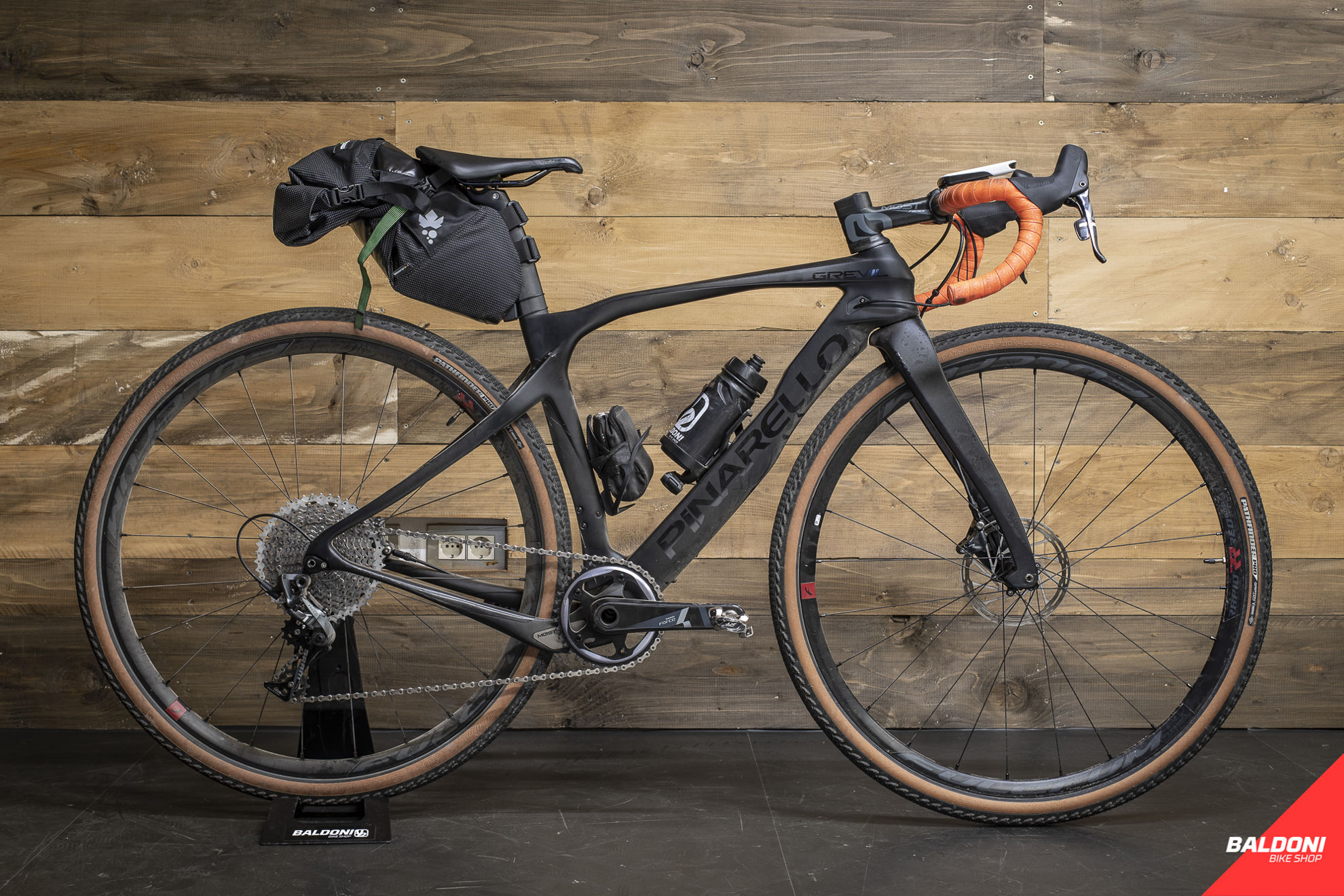 PINARELLO GREVIL 2021 - LA BICI GIUSTA NEL POSTO SBAGLIATO?!?- Baldoni Bike  Shop Forlì