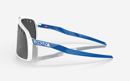 Picture of OAKLEY occhiali SUTRO Eyeshade Heritage Colors Collection - Prizm Black Lenti,  Polished White Montatura