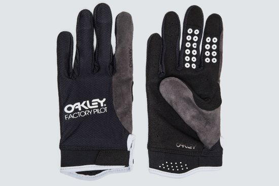 Visualizza i dettagli per OAKLEY guanti ALL MOUNTAIN MTB GLOVE Nero Immagine di OAKLEY guanti ALL MOUNTAIN MTB GLOVE Nero