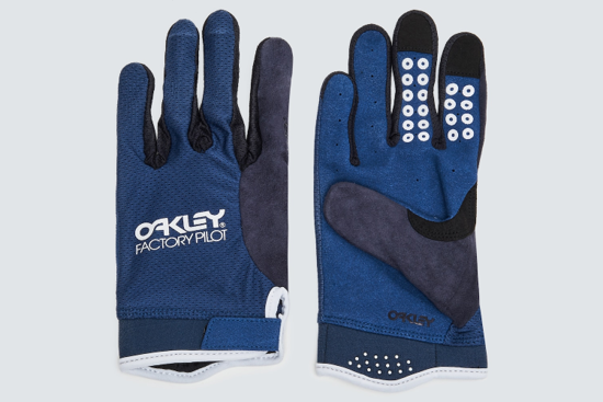 Visualizza i dettagli per OAKLEY guanti ALL MOUNTAIN MTB GLOVE blu Immagine di OAKLEY guanti ALL MOUNTAIN MTB GLOVE blu